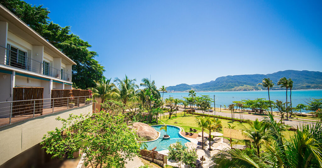 hotéis em Ilhabela de frente para o mar